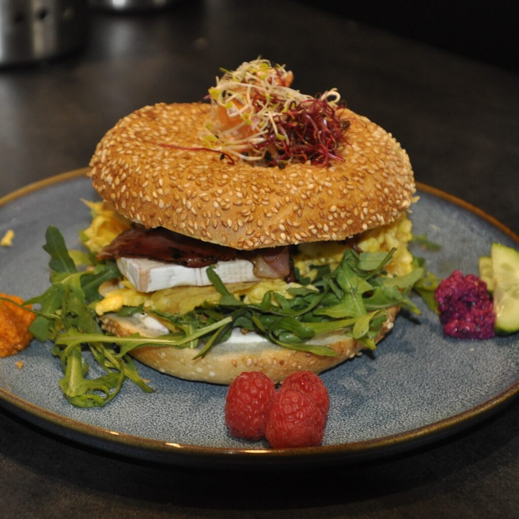 Bagel Rustica
Frühstück in Preding Gerlindes Cafe und Brunch Restaurant
Gerlindes Frühstückscafe Tel: 0676/5687722
