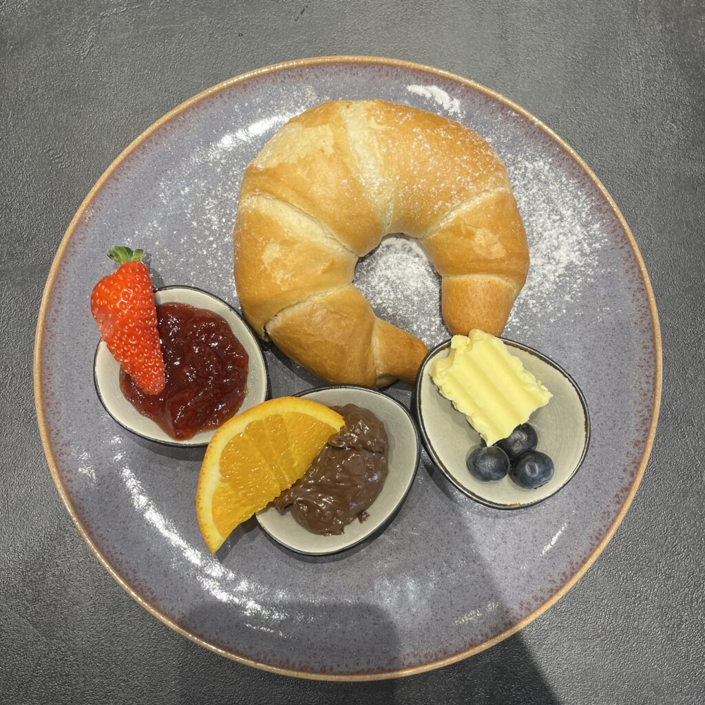 Kasandra Frühstückskipferl vegetarisch
Frühstück in Preding Gerlindes Cafe und Brunch Restaurant
Gerlindes Frühstückscafe Tel: 0676/5687722
